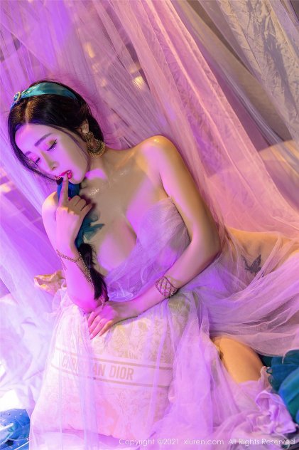 亚洲av综合色区无码专区桃色