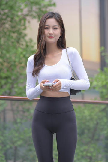 亚洲区日韩精品中文字幕(亚洲日韩精品中文字幕乱子专区)