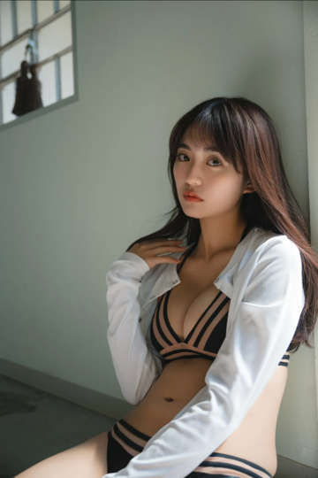 亚洲婷婷妹妹中文字幕(婷婷在哪)