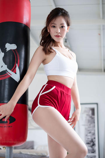 偷拍自拍情色吉吉影音